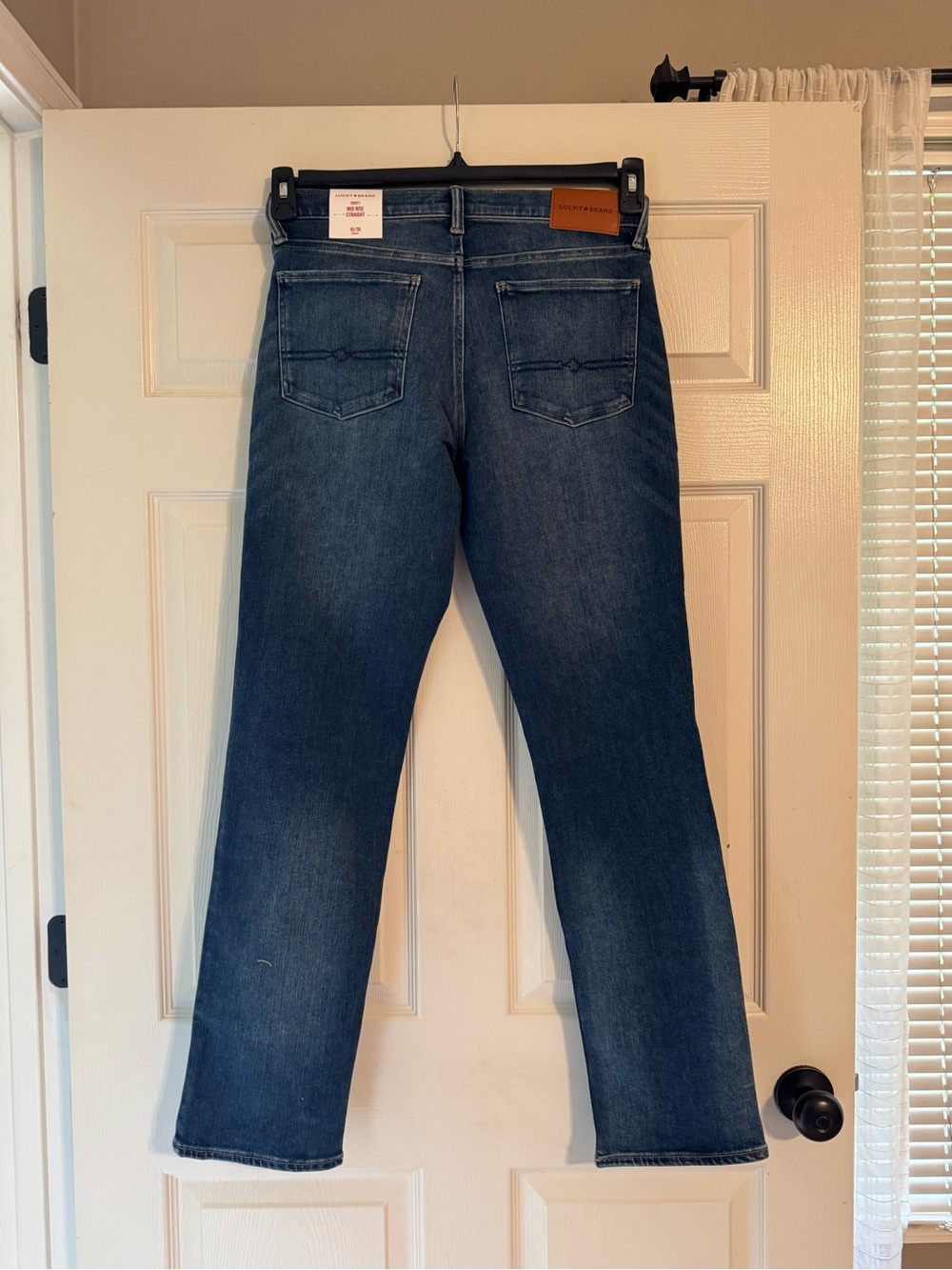 Lucky Brand Women's Medium Blue Straight Leg Jeans - Picture 6 of 7
